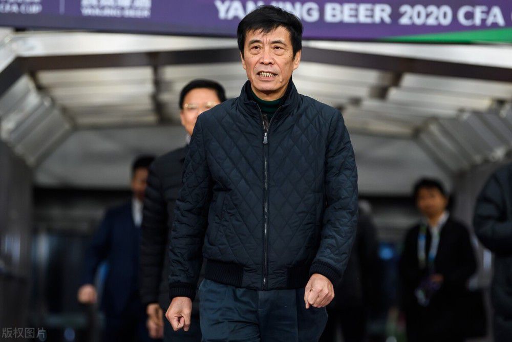 三．灵光的消失为什么是可赞美的电影没了灵光，本雅明在此一反常态，认为这是好的。